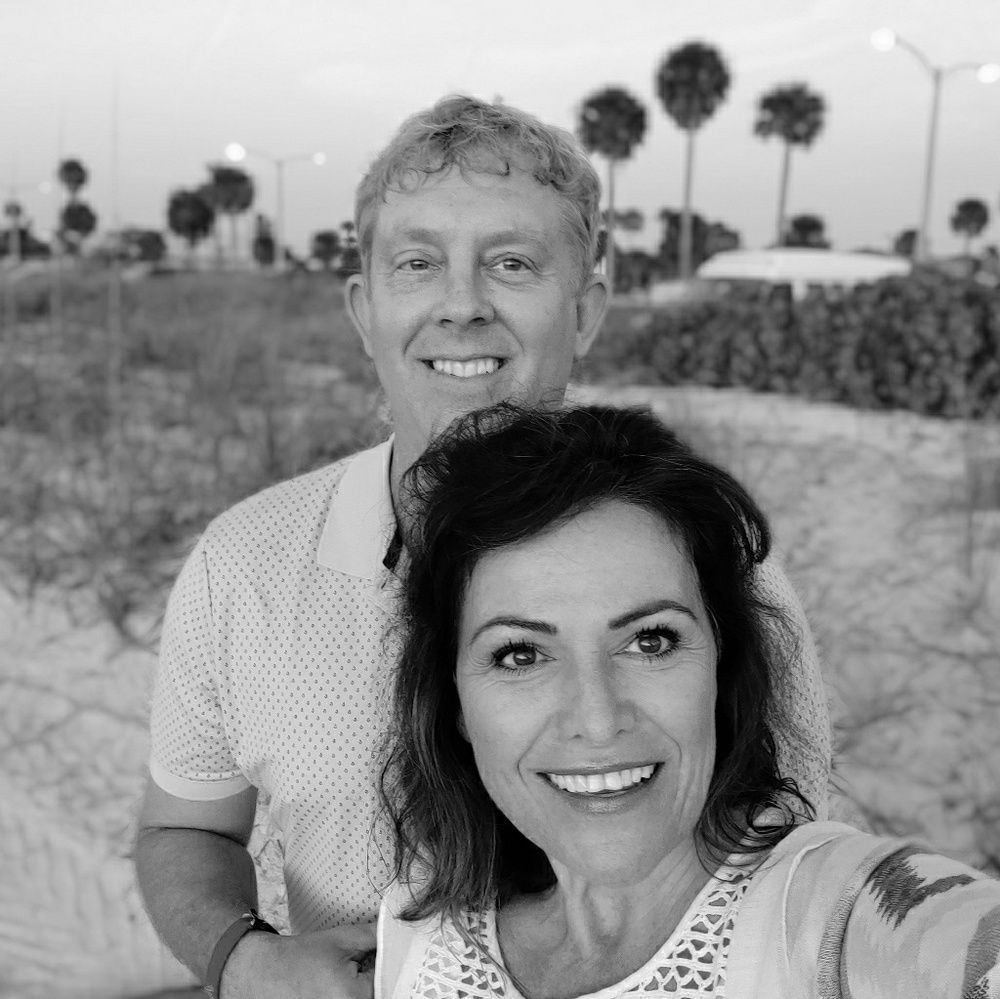 Meet your Poshers, Leslie & Craig